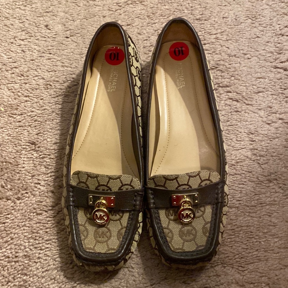 Michael Kors  flats used twice, very good condition